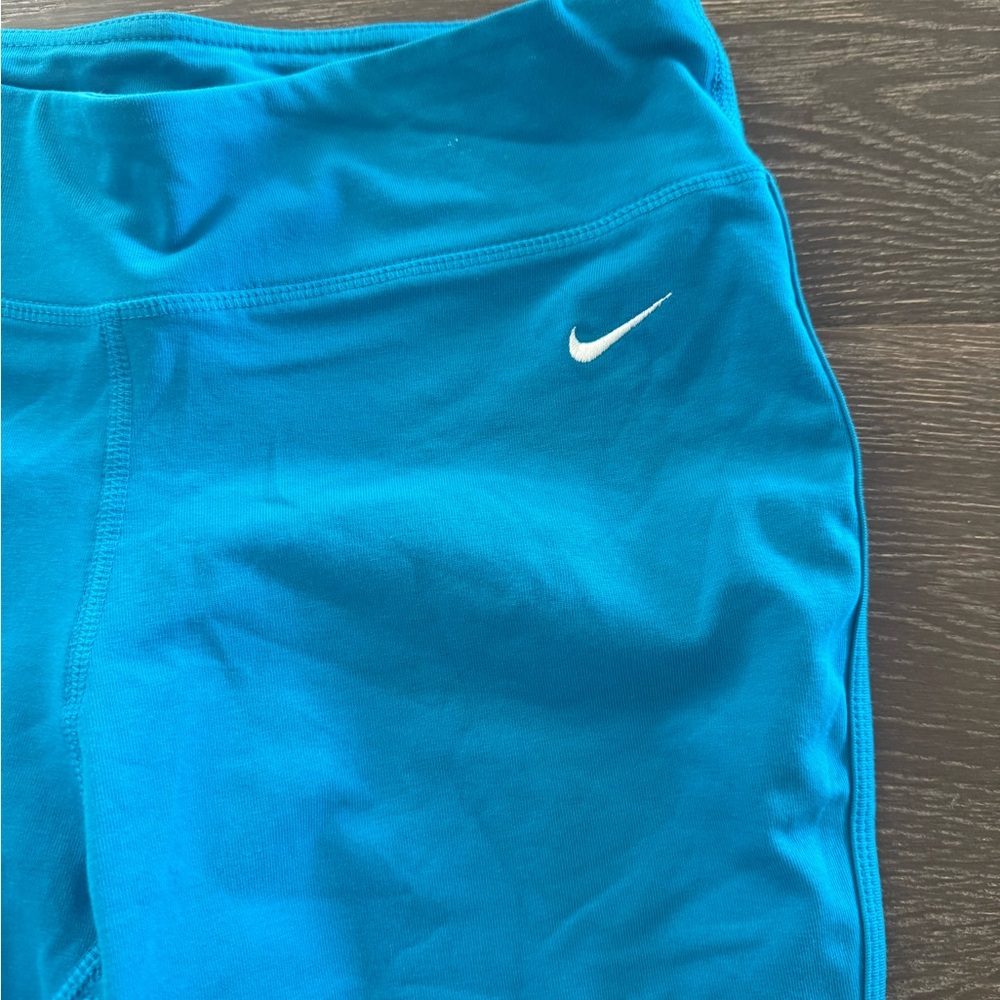 Nike Teal Dri-FIT Capris Leggings - Picture 2 of 6